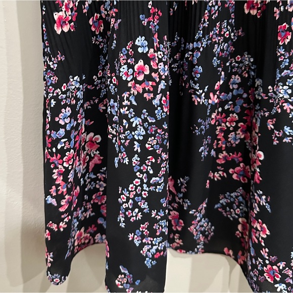 Roz & Ali flowy floral blouse 1X - Picture 6 of 7